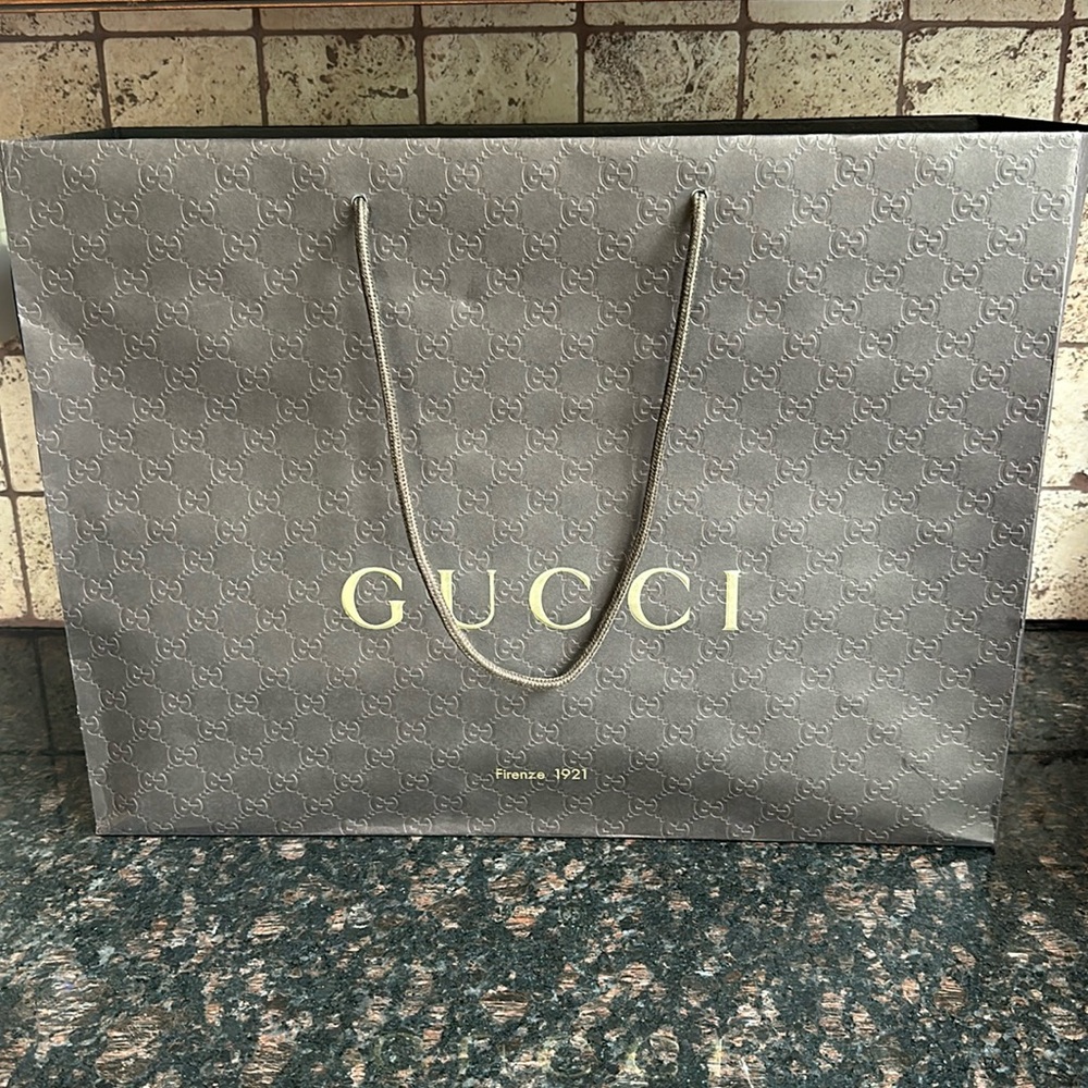 Authentic Gucci shopping bag
